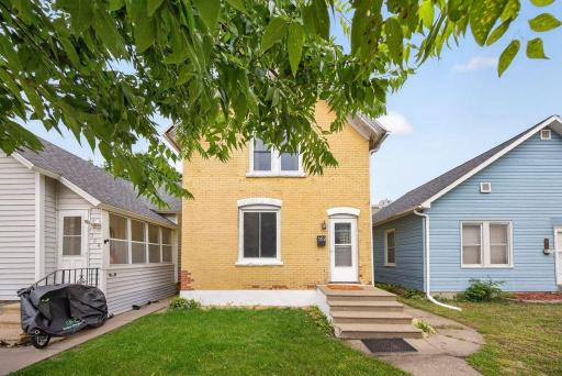 562 W 4th Street, Winona, MN 55987