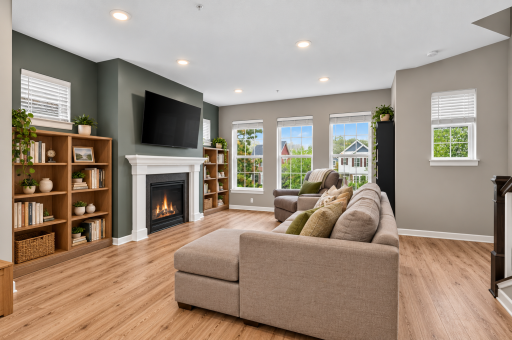393 Rum River Way, Anoka, MN 55303