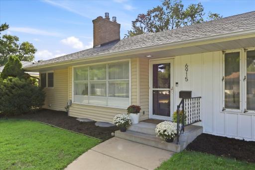 6915 W 23rd Street, Saint Louis Park, MN 55426