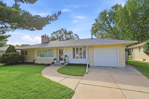 6915 W 23rd Street, Saint Louis Park, MN 55426