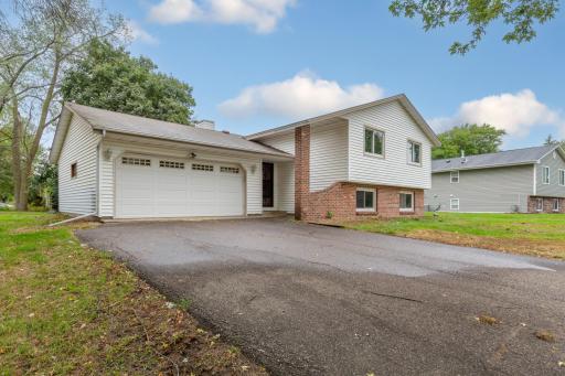 8101 Ewing Avenue N, Brooklyn Park, MN 55443