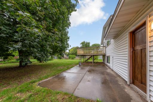 8101 Ewing Avenue N, Brooklyn Park, MN 55443