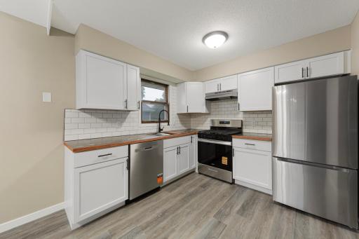 8101 Ewing Avenue N, Brooklyn Park, MN 55443