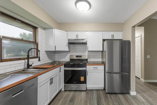 8101 Ewing Avenue N, Brooklyn Park, MN 55443
