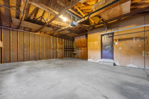 8101 Ewing Avenue N, Brooklyn Park, MN 55443