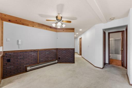 6601 Buckley Circle, 105, Inver Grove Heights, MN 55076