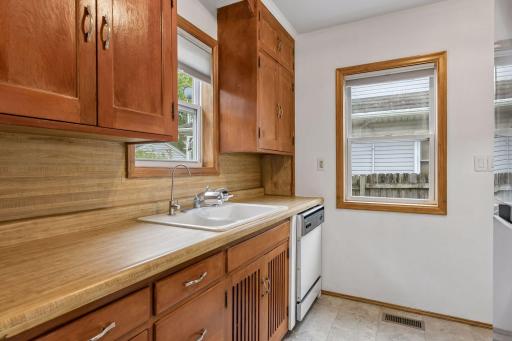 3225 Florida Avenue S, Saint Louis Park, MN 55426