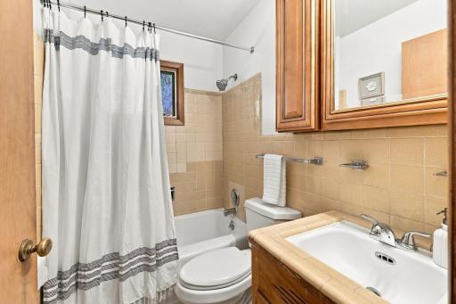1114 Harmon Avenue, Saint Paul, MN 55118