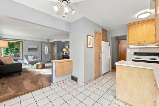 1114 Harmon Avenue, Saint Paul, MN 55118