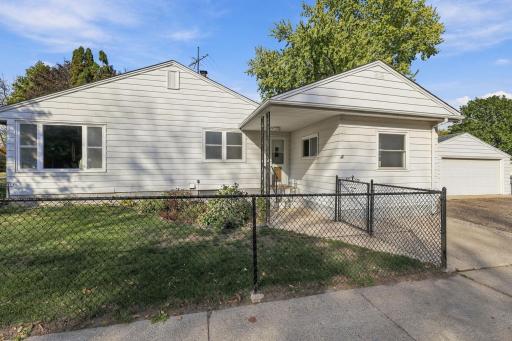 1114 Harmon Avenue, Saint Paul, MN 55118