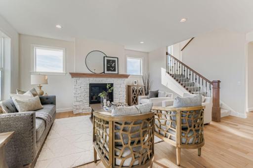 13722 Arrowhead Wy - Web Quality - 005 - 05 Living Room.jpg