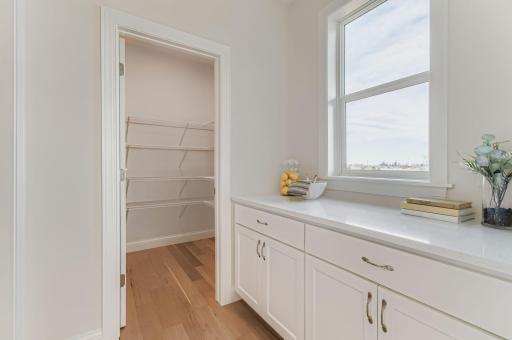 13722 Arrowhead Wy - Web Quality - 030 - 33 Pantry.jpg