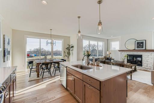 13722 Arrowhead Wy - Web Quality - 011 - 11 Kitchen.jpg