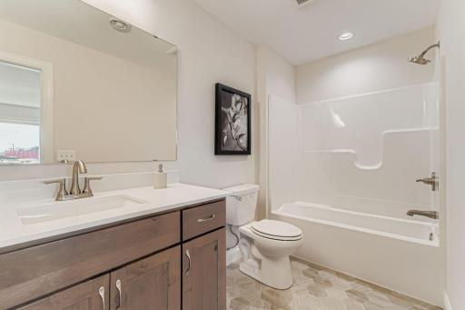13722 Arrowhead Wy - Web Quality - 027 - 30 Lower Level Bathroom.jpg