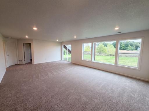 4607 128th Circle NE, Blaine, MN 55449