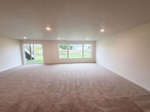 4607 128th Circle NE, Blaine, MN 55449