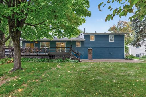 28 Sterling Street N, Maplewood, MN 55119