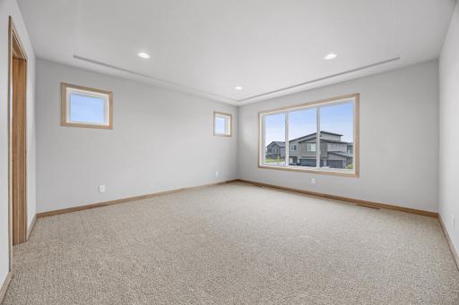 1015 61st Avenue W, West Fargo, ND 58078