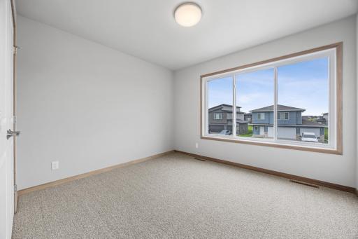 1015 61st Avenue W, West Fargo, ND 58078