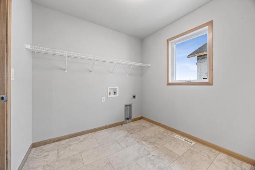 1015 61st Avenue W, West Fargo, ND 58078