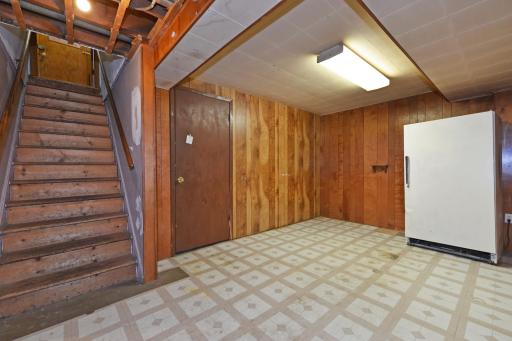 215 Maple Street, Saint Paul, MN 55106