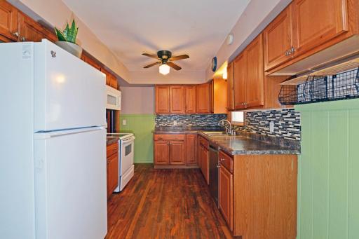 215 Maple Street, Saint Paul, MN 55106