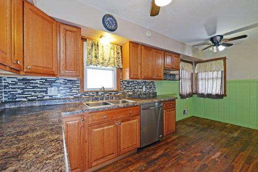 215 Maple Street, Saint Paul, MN 55106