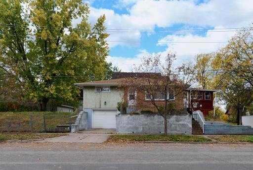 215 Maple Street, Saint Paul, MN 55106