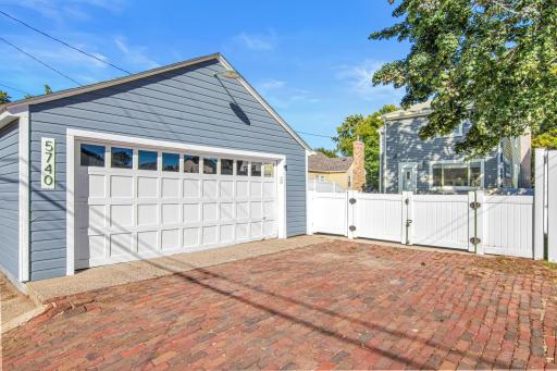 5740 23rd Avenue S, Minneapolis, MN 55417