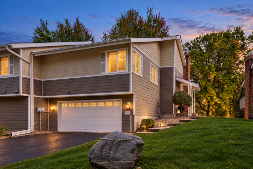 9751 Brighton Lane, Eden Prairie, MN 55347