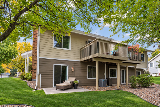 9751 Brighton Lane, Eden Prairie, MN 55347