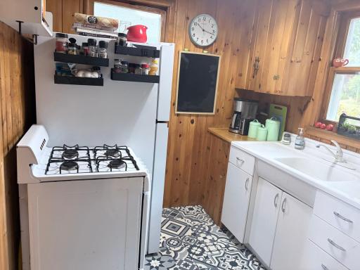 23633 Bergquist Lane, Detroit Lakes, MN 56501