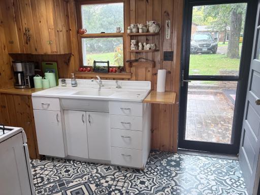 23633 Bergquist Lane, Detroit Lakes, MN 56501