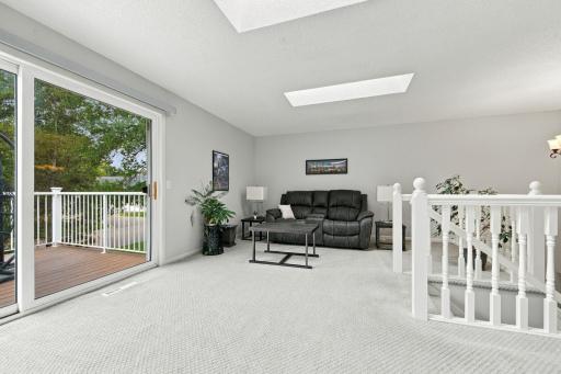 8827 Norway Street NW, Coon Rapids, MN 55433