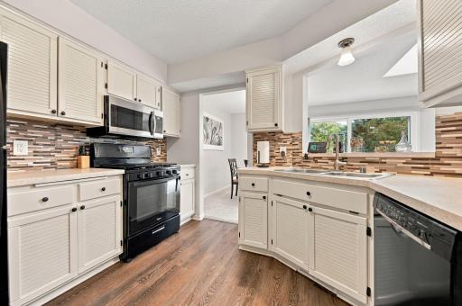 8827 Norway Street NW, Coon Rapids, MN 55433