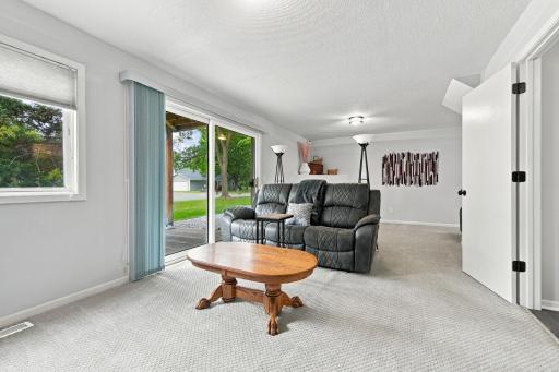 8827 Norway Street NW, Coon Rapids, MN 55433