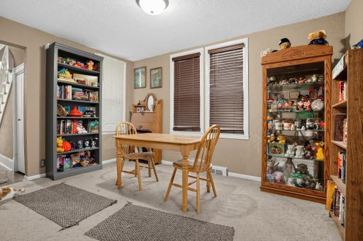 872 Lawson Avenue E, Saint Paul, MN 55106