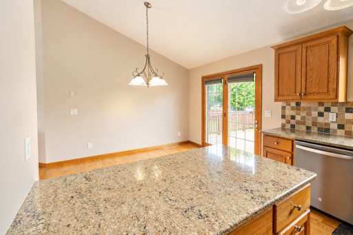 608 Colodoro Lane, Eagle Lake, MN 56024