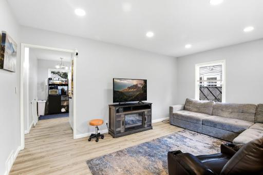 1462 Hazelwood Street, Saint Paul, MN 55106