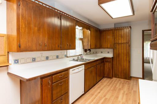 2724 France Avenue N, Robbinsdale, MN 55422