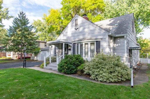 2724 France Avenue N, Robbinsdale, MN 55422