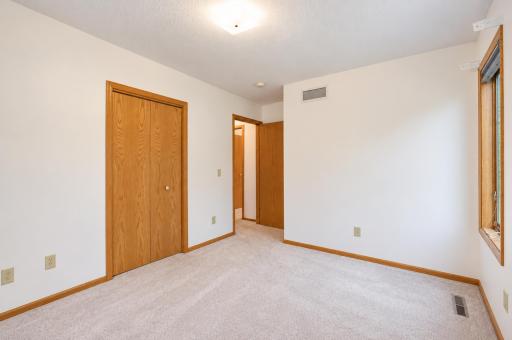 33850 98th Street, Waseca, MN 56093