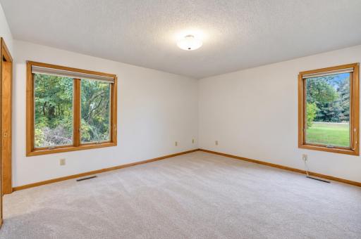 33850 98th Street, Waseca, MN 56093
