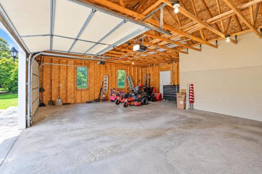 33850 98th Street, Waseca, MN 56093