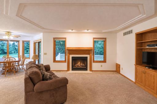 33850 98th Street, Waseca, MN 56093