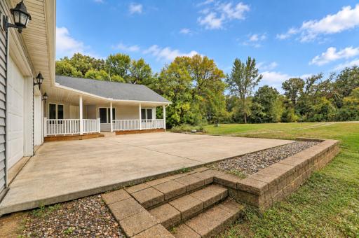 33850 98th Street, Waseca, MN 56093