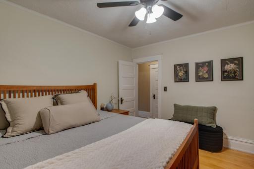 921 10th Street S, Fargo, ND 58103