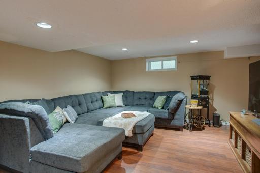 921 10th Street S, Fargo, ND 58103