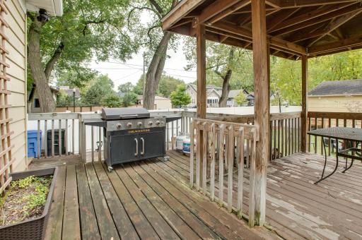 921 10th Street S, Fargo, ND 58103