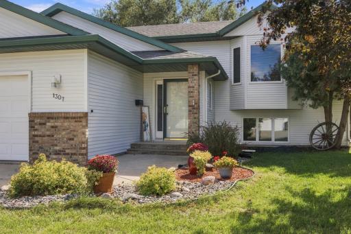 1307 4th Avenue E, West Fargo, ND 58078